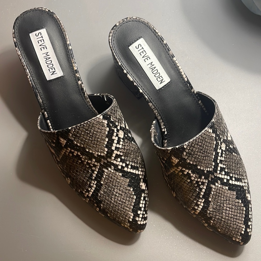 Steve Madden bishop snakeskin mules